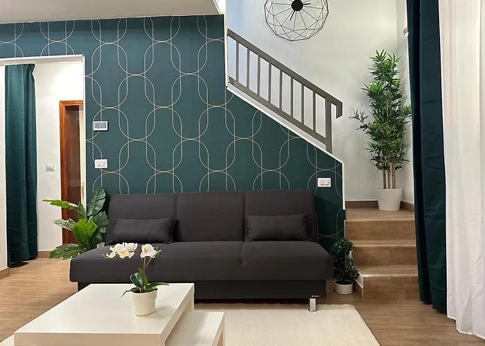 Mascarella Boutique *